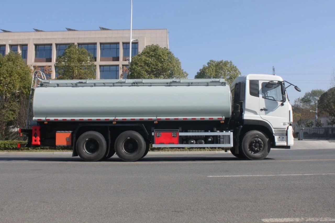 10 Wheelers 20 CBM Crude Oil Tank Truck (4)