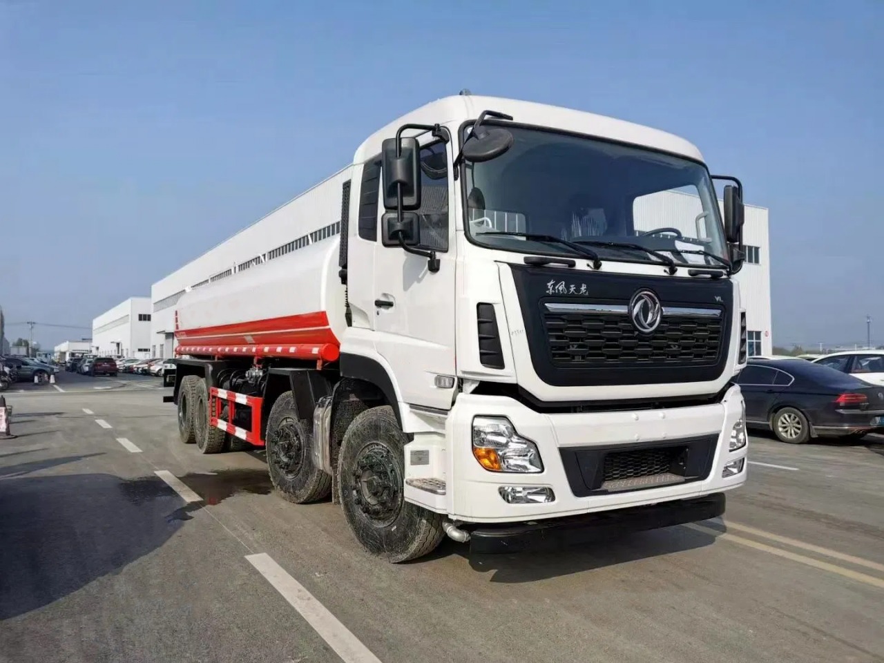 12 Wheelers 30000 Liters Water Tanker Truck (2)