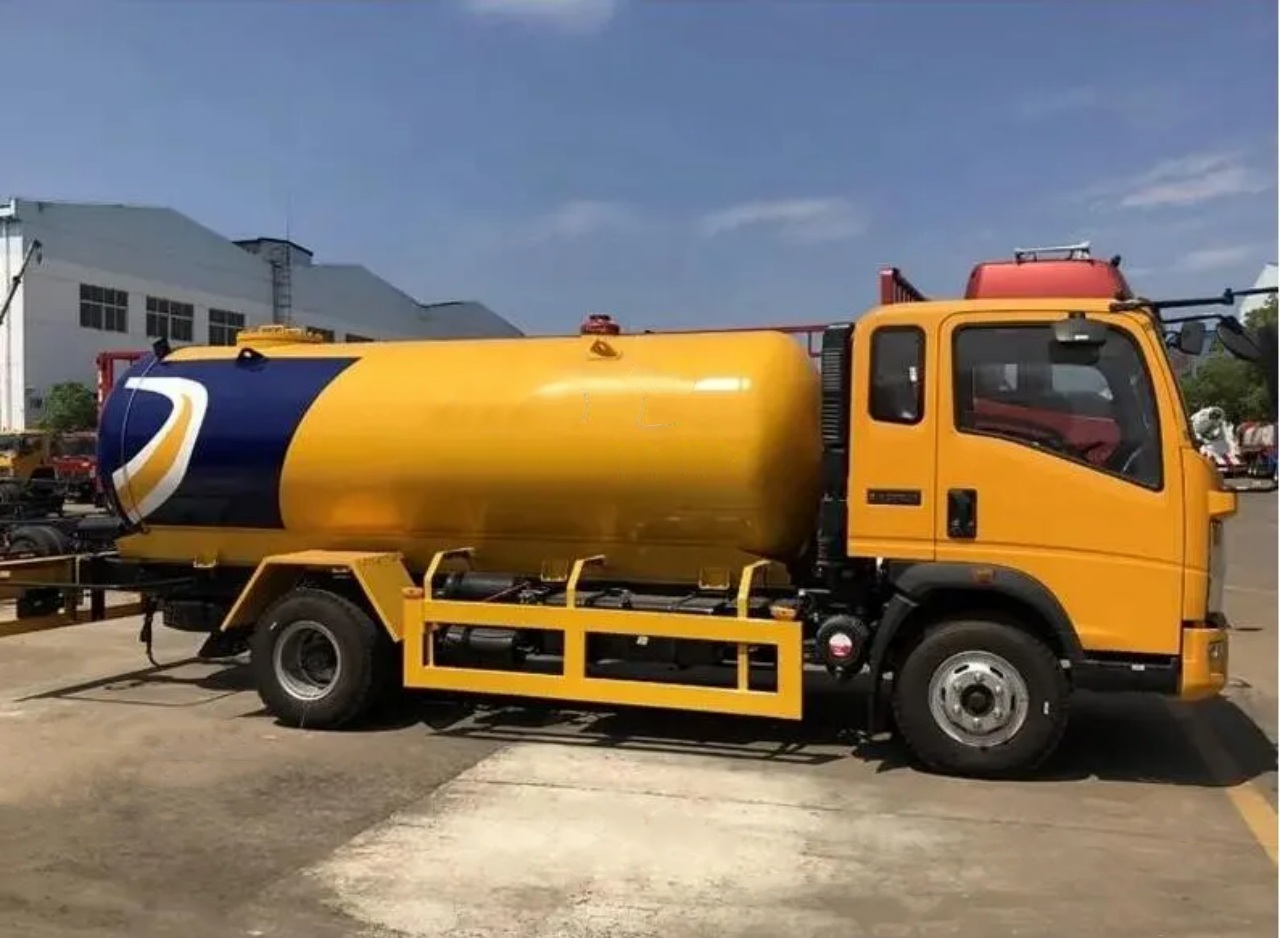 15 CBM LPG Bobtail Tank Truck (3)