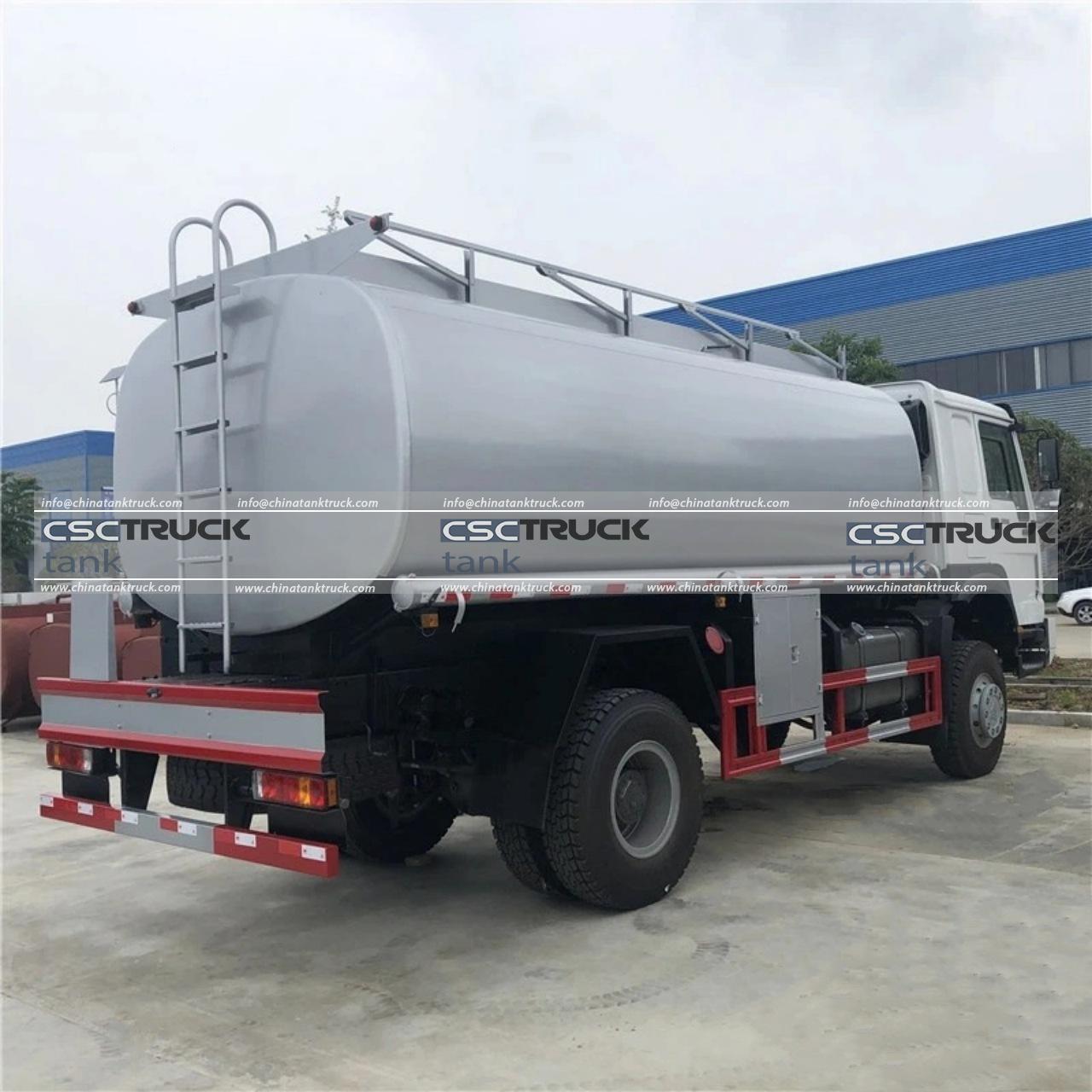 15000 Liters Crude Oil Tank Truck (3) 15000 Liters Crude Oil Tank Truck (3)