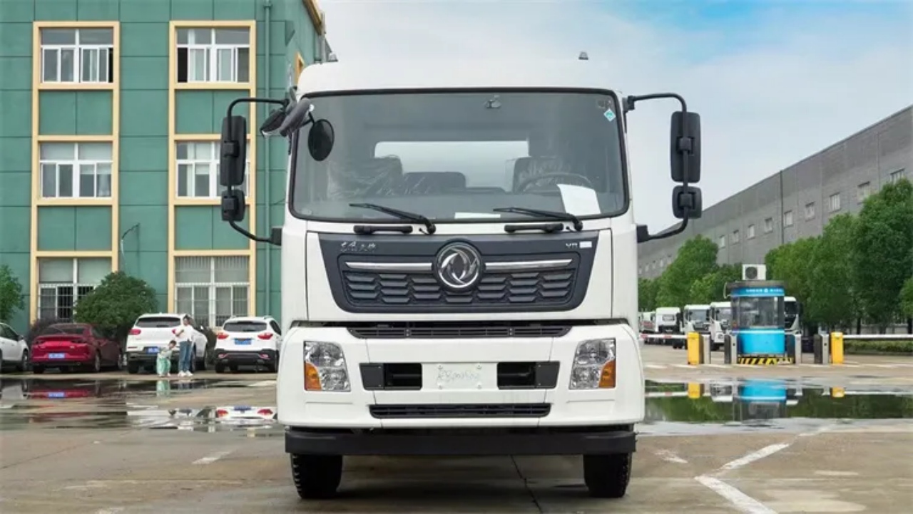 15000 Liters Mobile Oil Tanker Truck (4)
