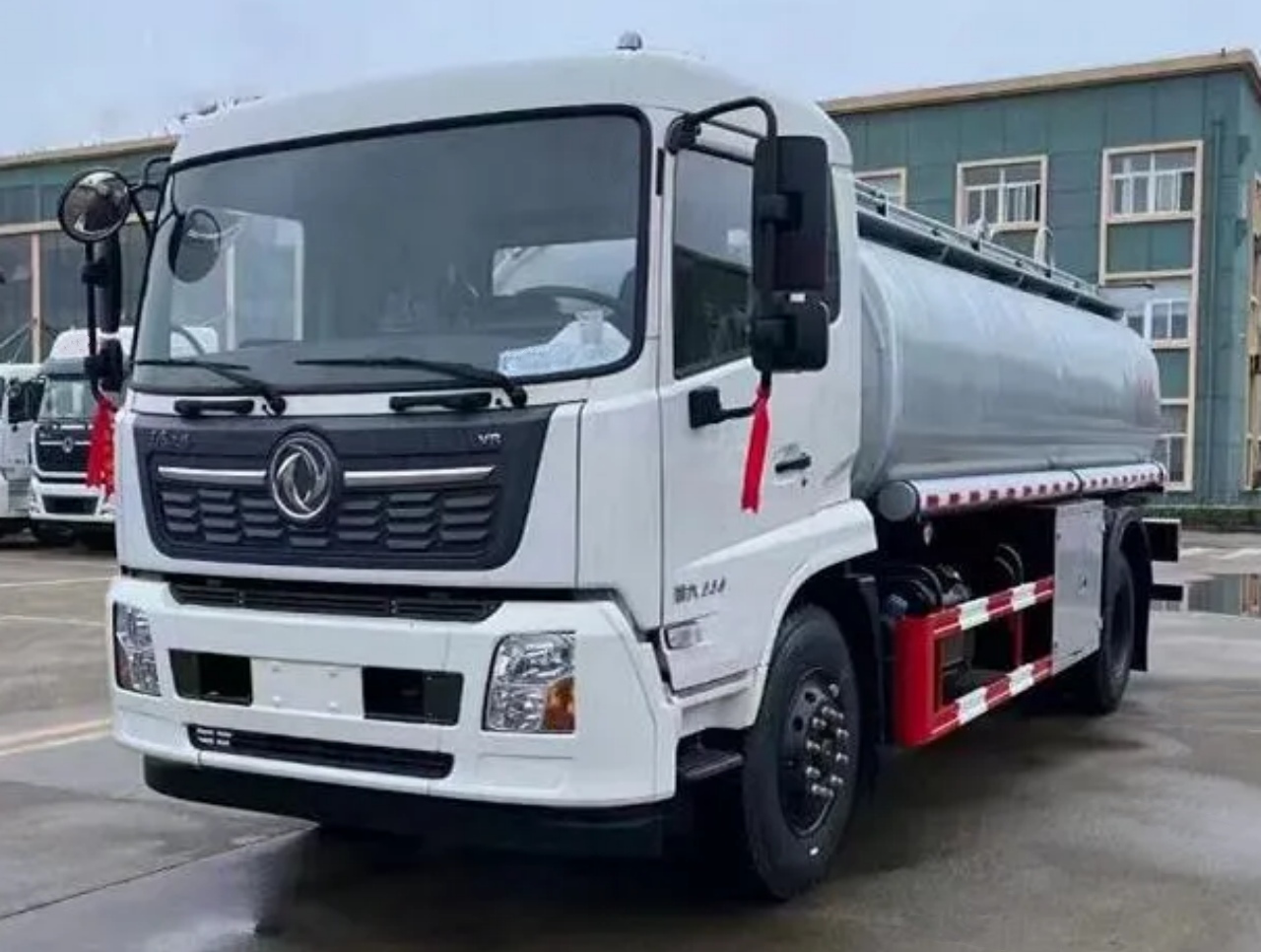15000 Liters Mobile Oil Tanker Truck