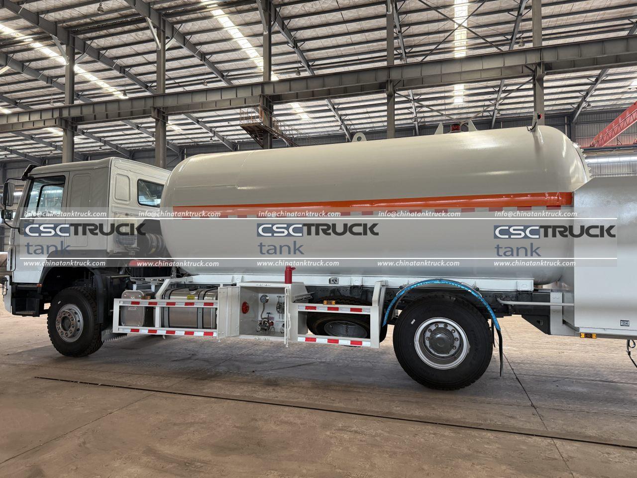 20 CBM Mobile LPG Refueling Truck (3)