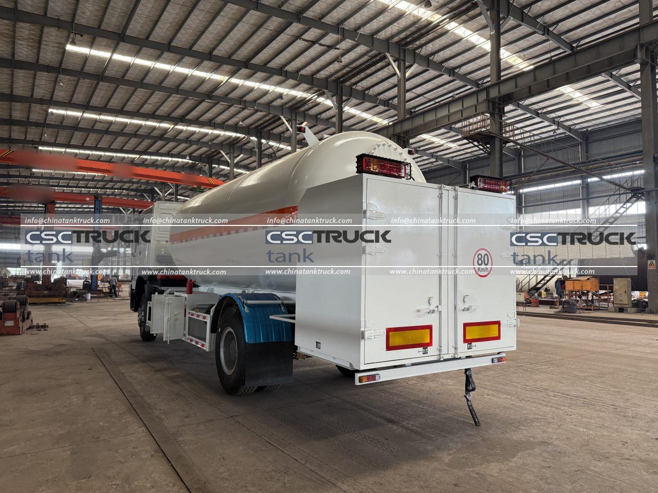 20 CBM Mobile LPG Refueling Truck (6)