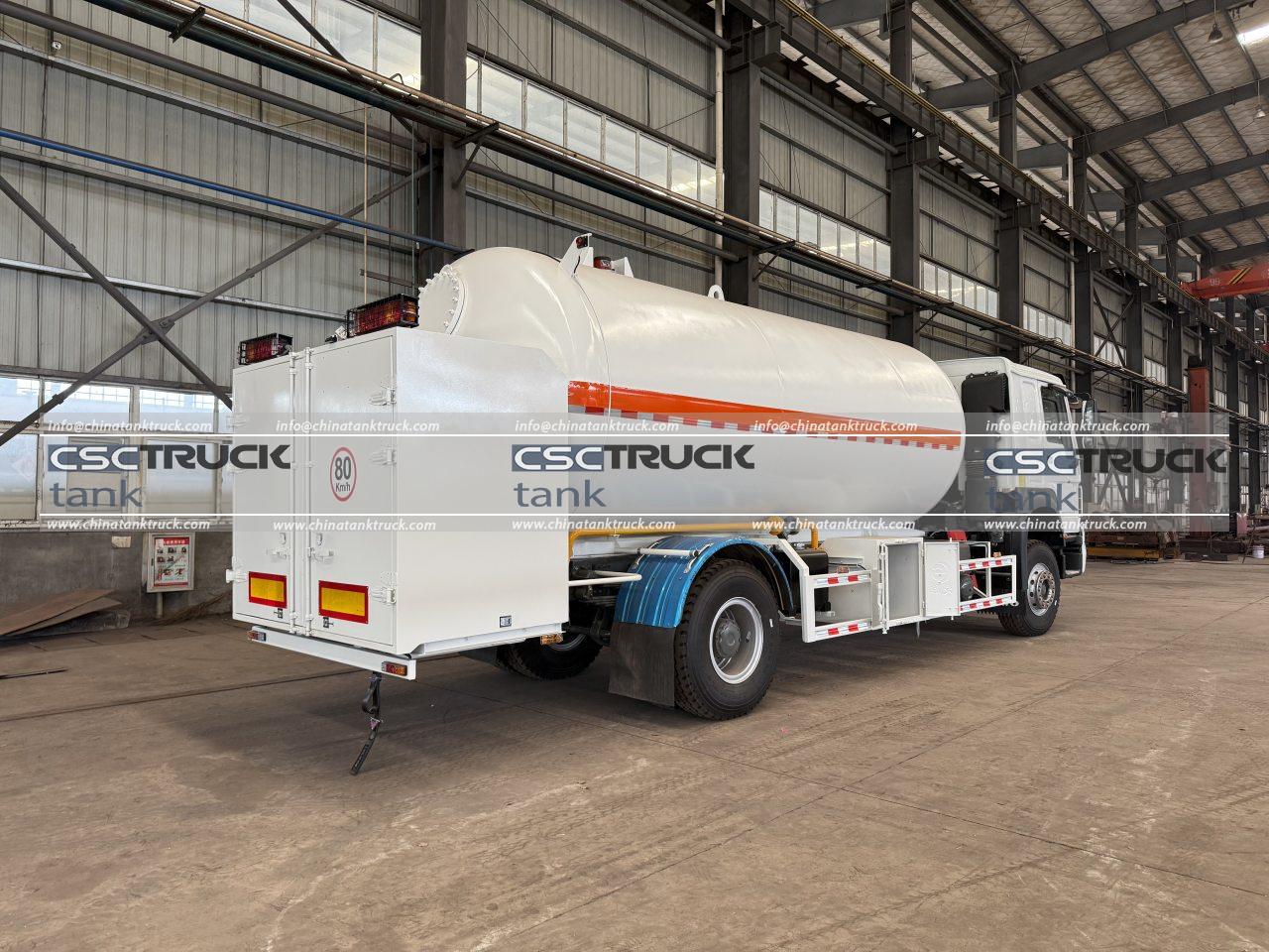 20 CBM Mobile LPG Refueling Truck (7)