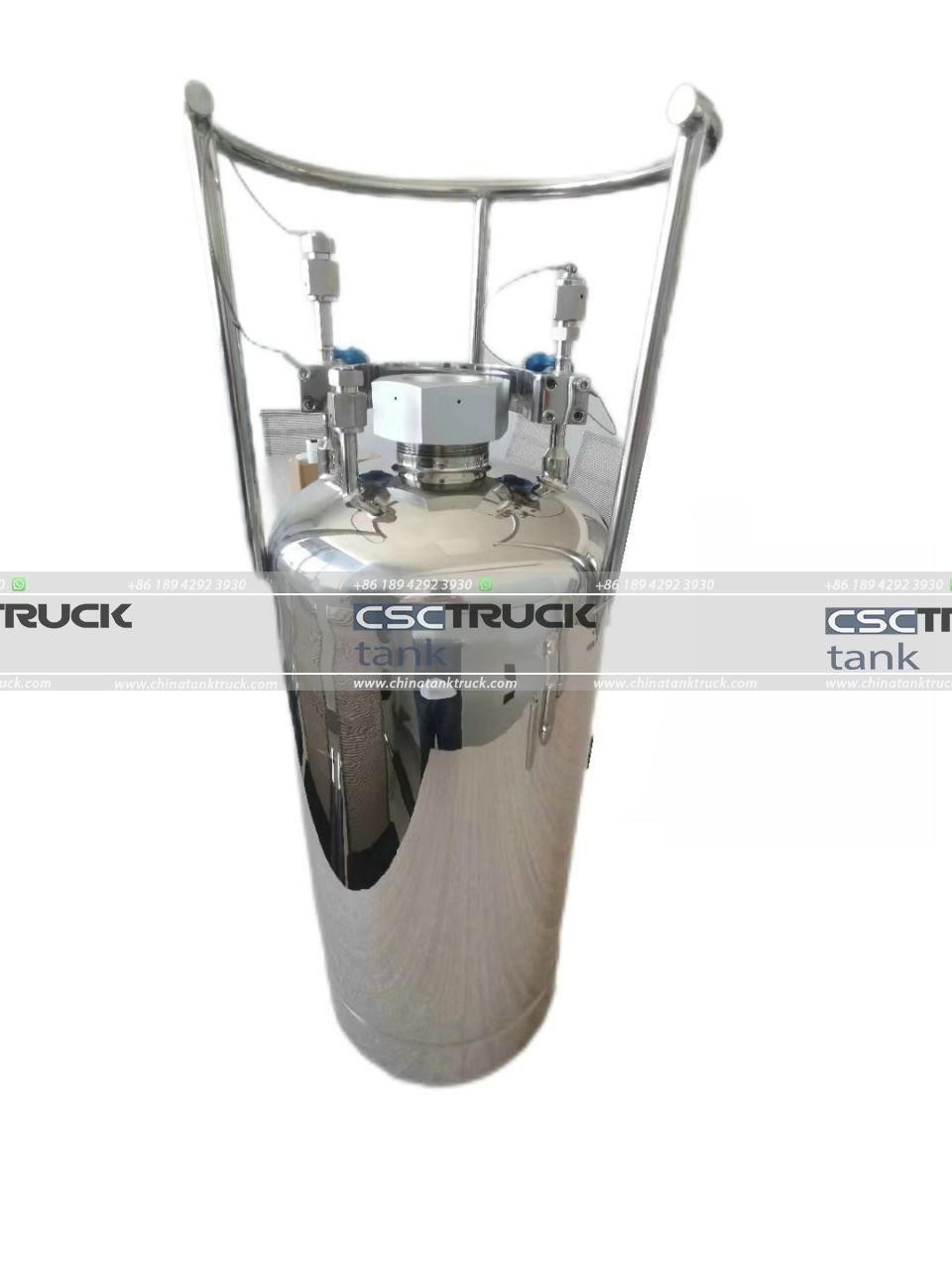 3000 Liters Stainless Steel Industrial Gas Cylinder (4) 3000 Liters Stainless Steel Industrial Gas Cylinder (4)