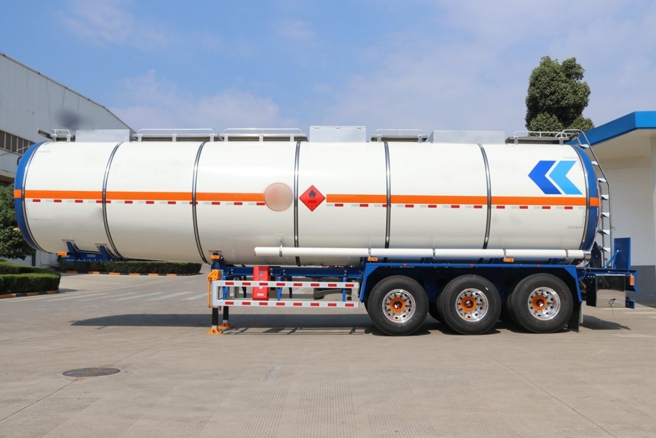 42 CBM Stainless Steel Liquid Semi-trailer — Your Guarantee for Safe Transport (2)