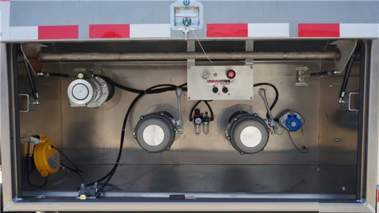 42000 Liters Water Tanker Semi Trailer (5)