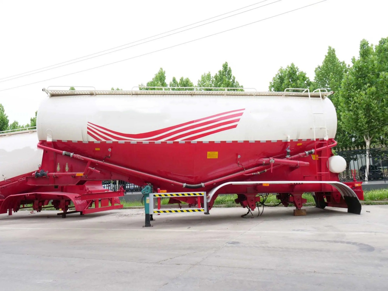45 CBM Semi-Trailer Pneumatic Tank Truck (3)