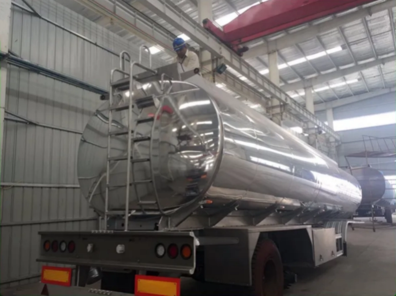 45000 Liters Water Tank Semi Trailer (6)