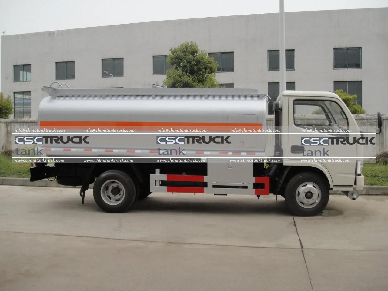 5000 Liters Mobile Fuel Truck (3) 5000 Liters Mobile Fuel Truck (3)