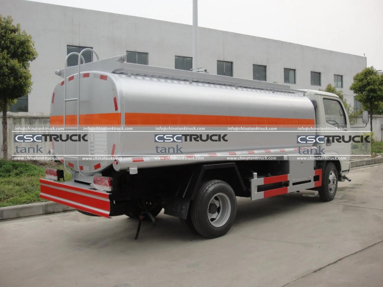 5000 Liters Mobile Fuel Truck (4) 5000 Liters Mobile Fuel Truck (4)