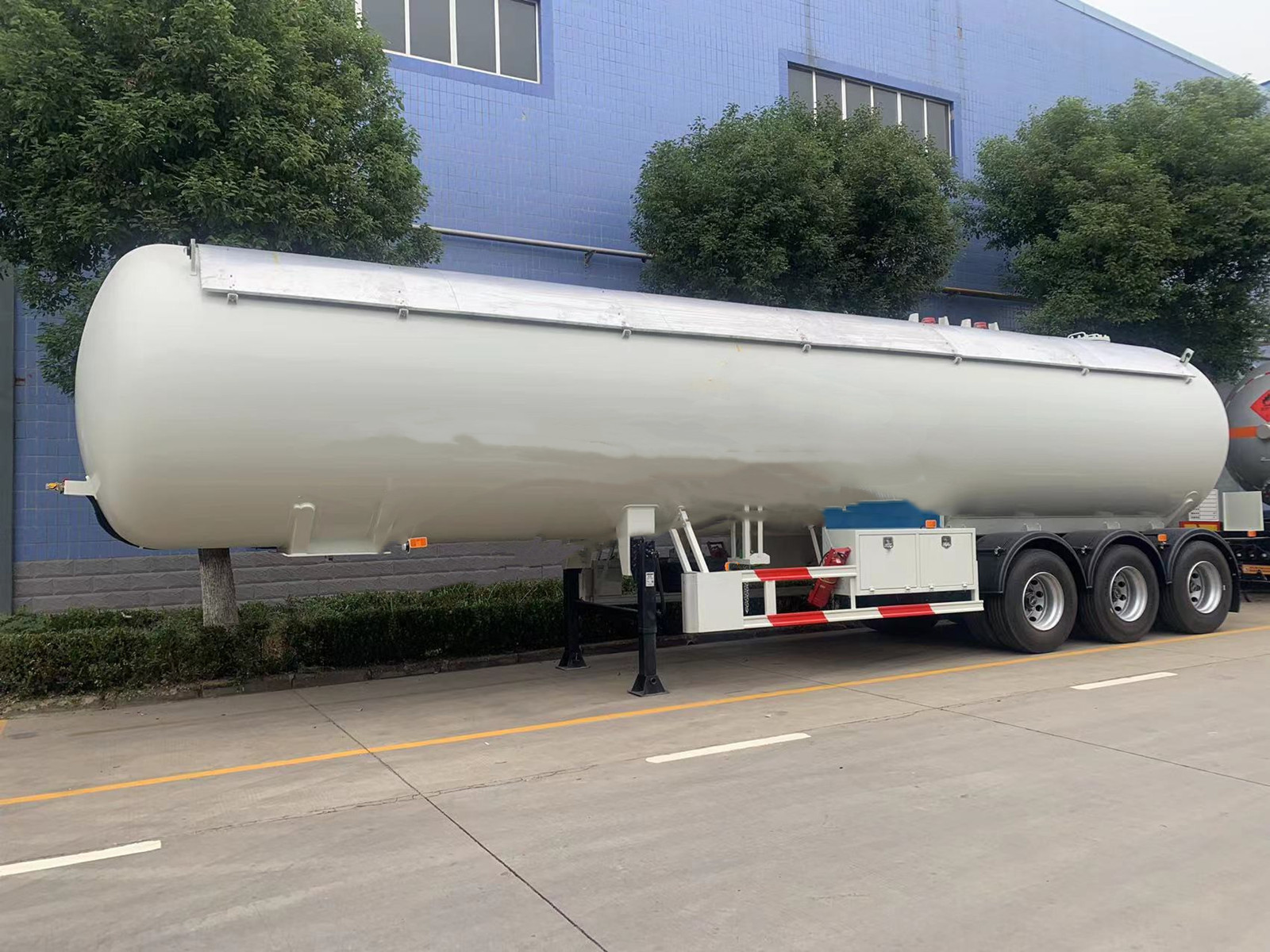 54CBM 27Tons LPG Semi Trailer 54CBM 27Tons LPG Semi Trailer