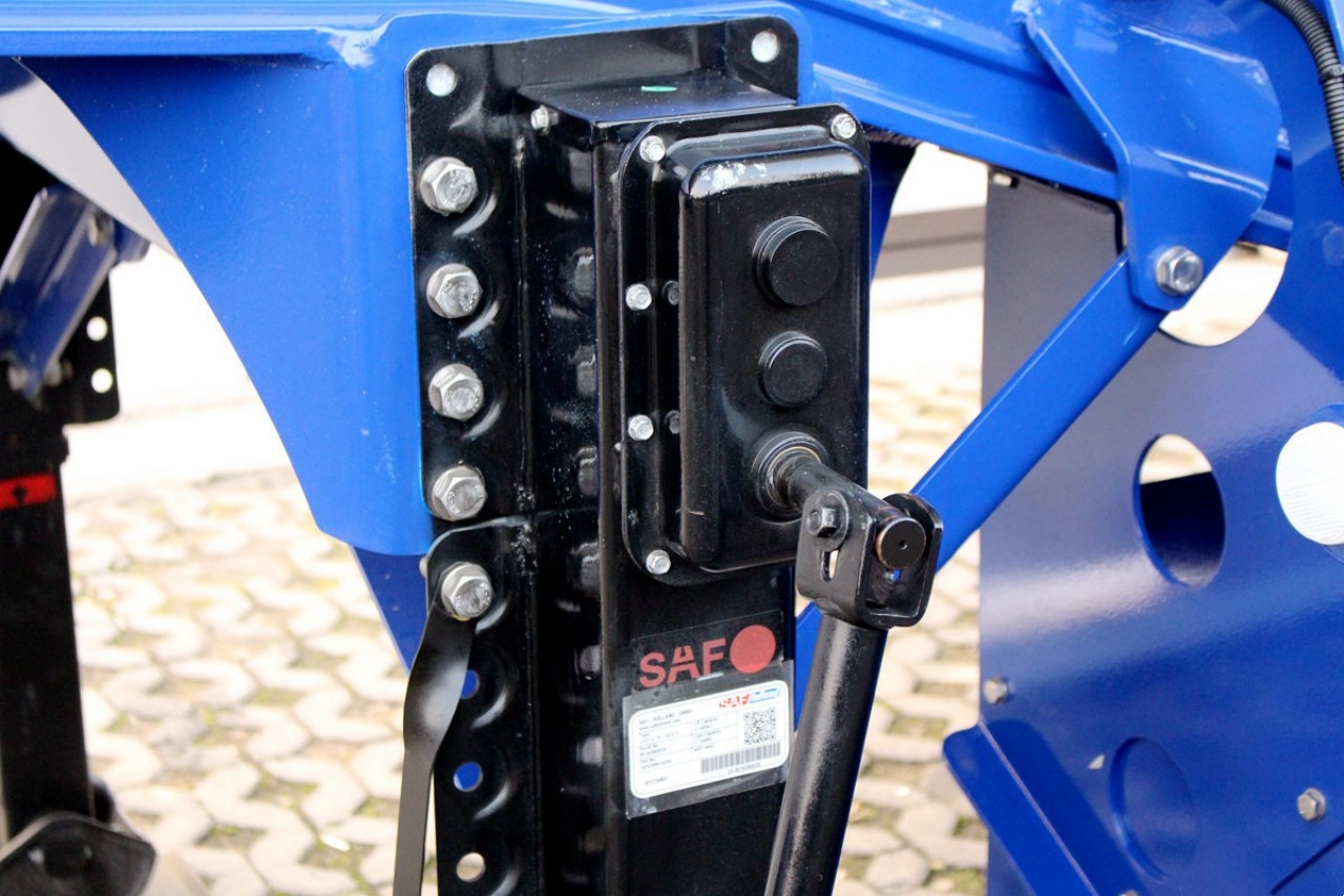 58 CBM Aluminum Dry Bulk Semi Tank Trailer (7)