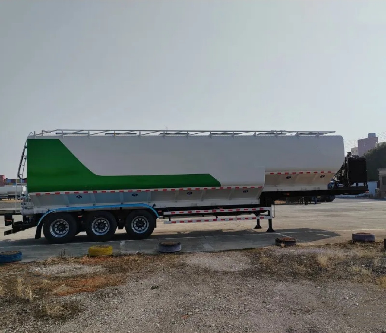58 CBM Pneumatic Tanker Truck Semi Trailer (4)