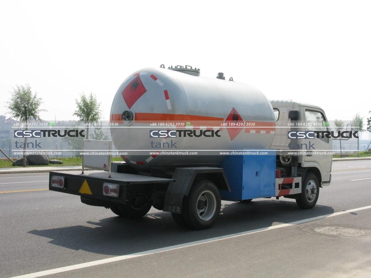 5CBM Small Mobile LPG Refilling Truck (5) 5CBM Small Mobile LPG Refilling Truck (5)