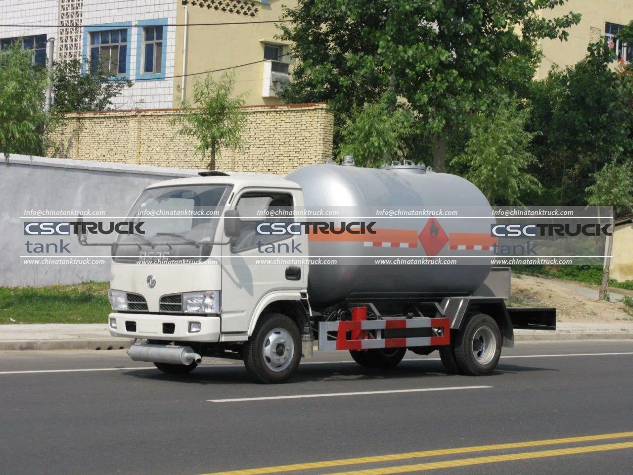 5CBM Small Mobile LPG Refilling Truck