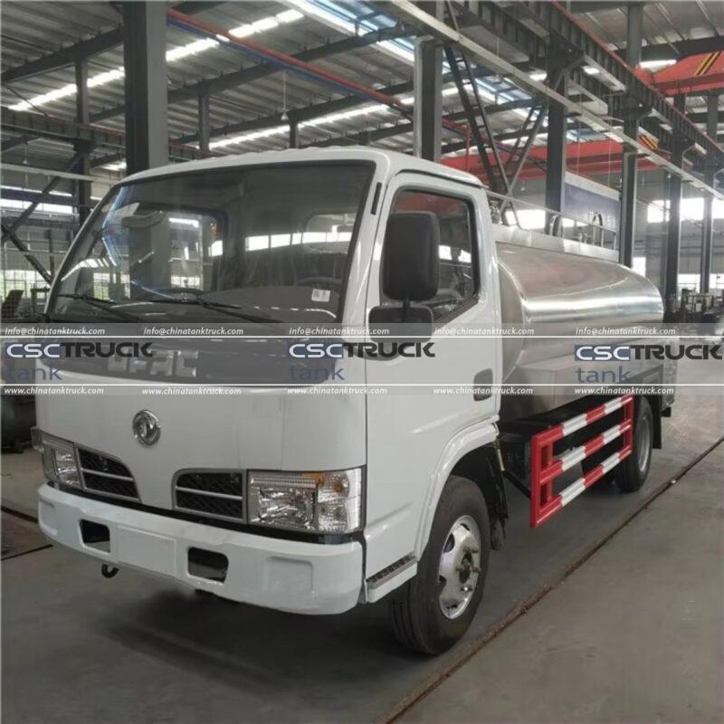 6 Wheelers 5000 Liters Milk Tanker Truck