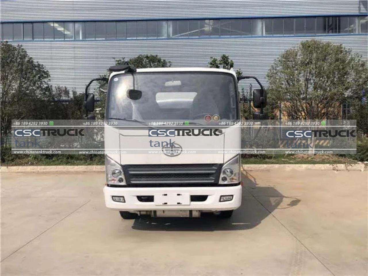 6 Wheelers 6CBM Small Fuel Truck (2)