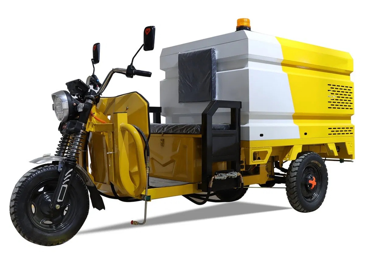 600 Liters Electric Three-wheeler Water Truck