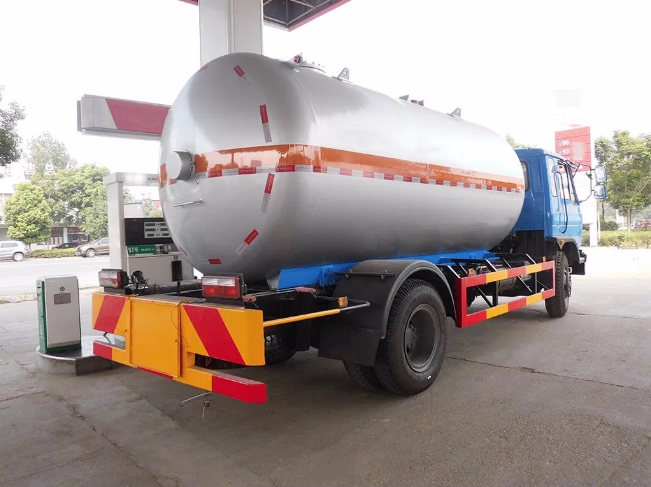 6CBM LPG Bobtail Tank Truck (3)