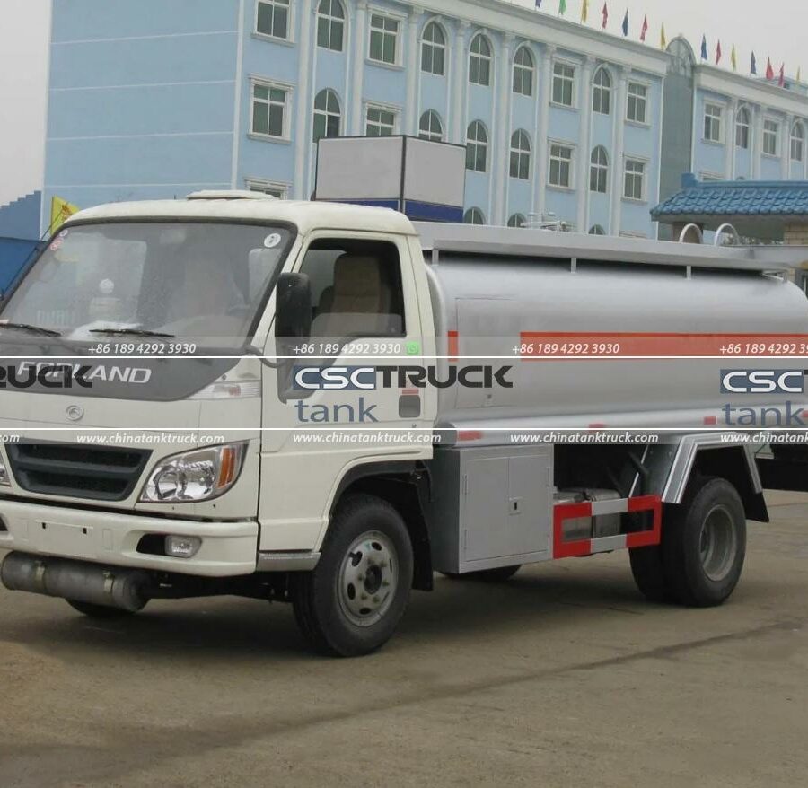 8000 Liters Oil Tank Refueling Truck