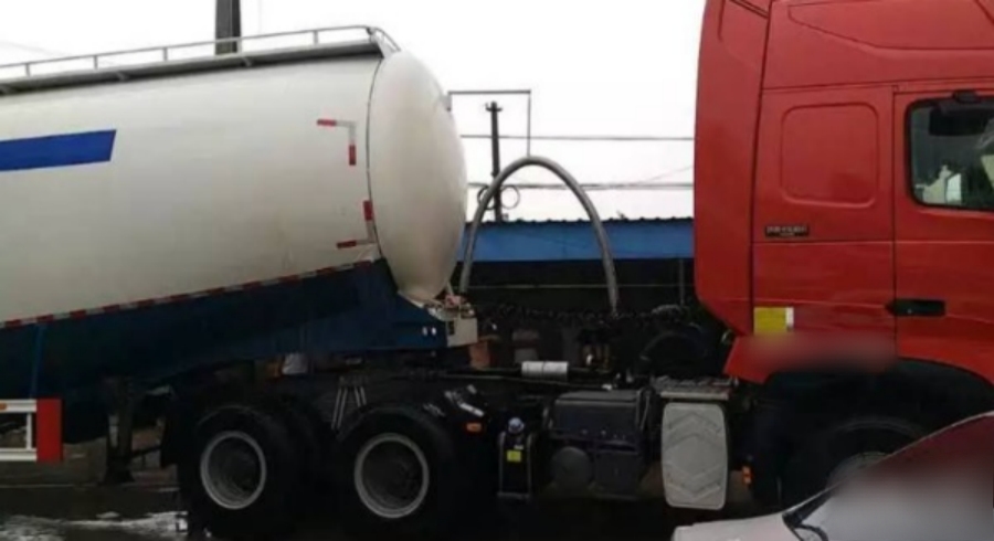 A Detailed Explanation of Dry Bulk Tanker Truck Specifications and Models (10)