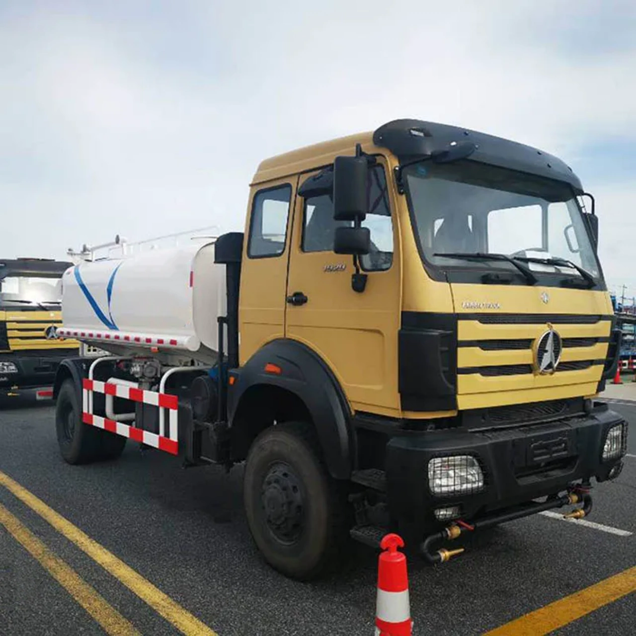 Beiben 4WD 10 CBM Water Tanker Truck (2)