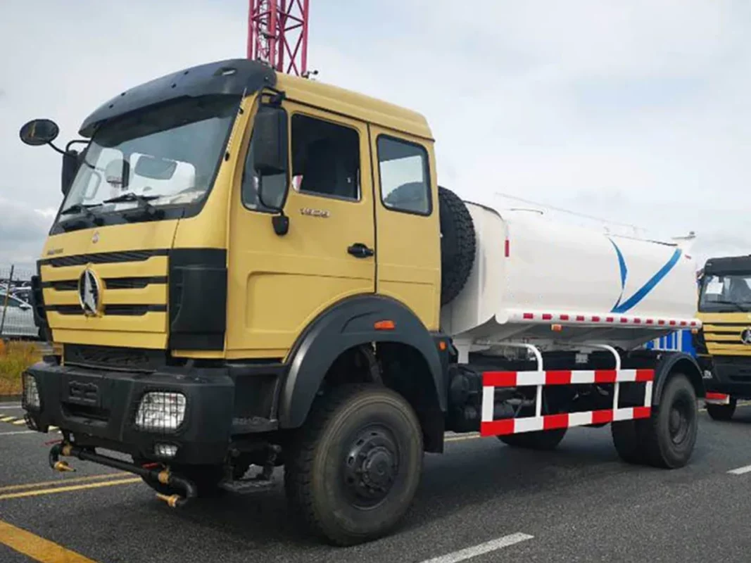 Beiben 4WD 10 CBM Water Tanker Truck