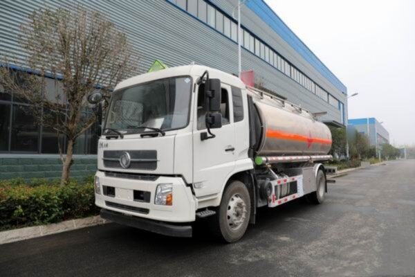 Dongfeng Tianjin Single-Axle EURO VI Aluminum Fuel Tanker Truck – A Cost-Effective Choice!