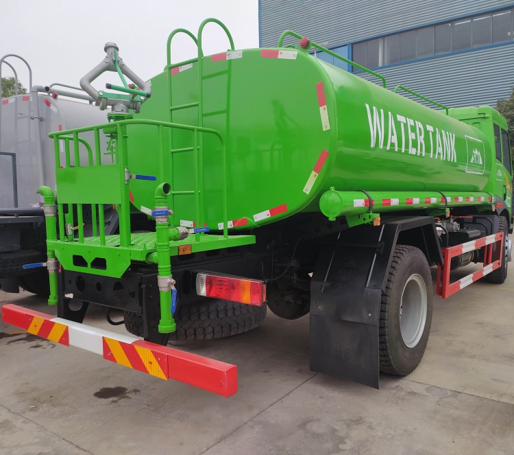 FAW Water Bowser 8000L (6)