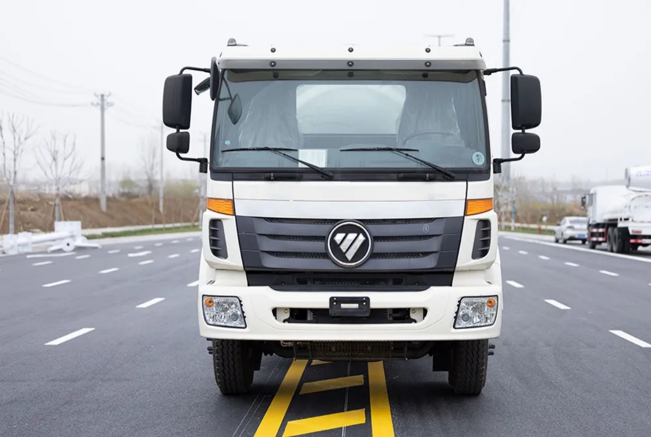 FOTON 10 CBM Water Tanker Truck (2)
