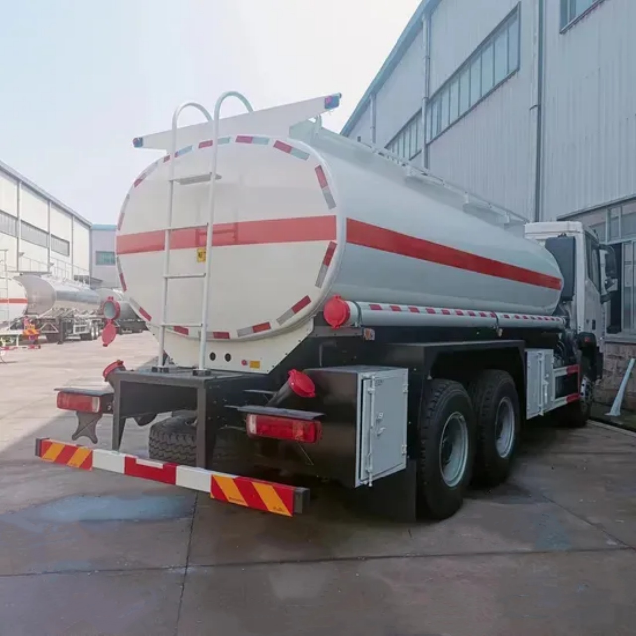 FOTON 25 CBM Diesel Fuel Bowser (5)