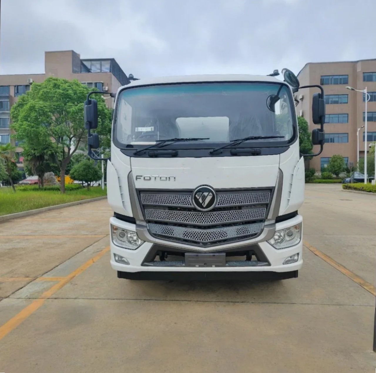 FOTON 9000 Liters Water Tanker Truck (3)