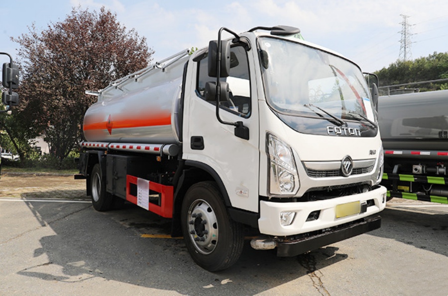 Foton EURO VI 4×2 10 CBM Fuel Tanker Truck – Premium Hazardous Materials Vehicle! (9)