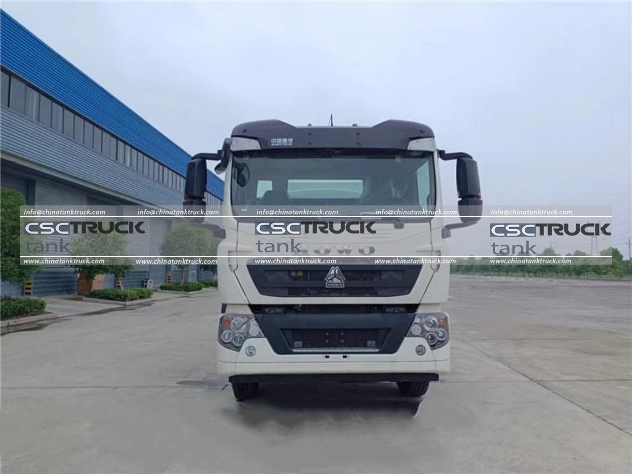 HOWO 10000 Liters Fuel Tank Truck (3) HOWO 10000 Liters Fuel Tank Truck (3)