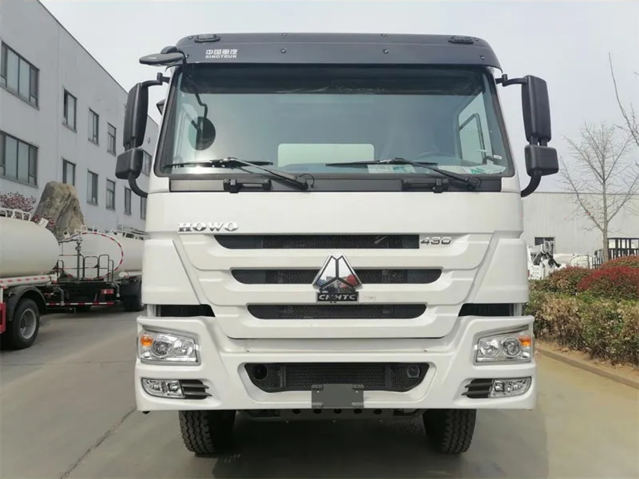 HOWO 35000 Liters Water Tanker Truck (3)