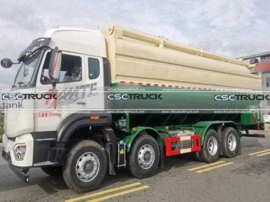 HOWO 40 CBM Bulk Feeder Truck