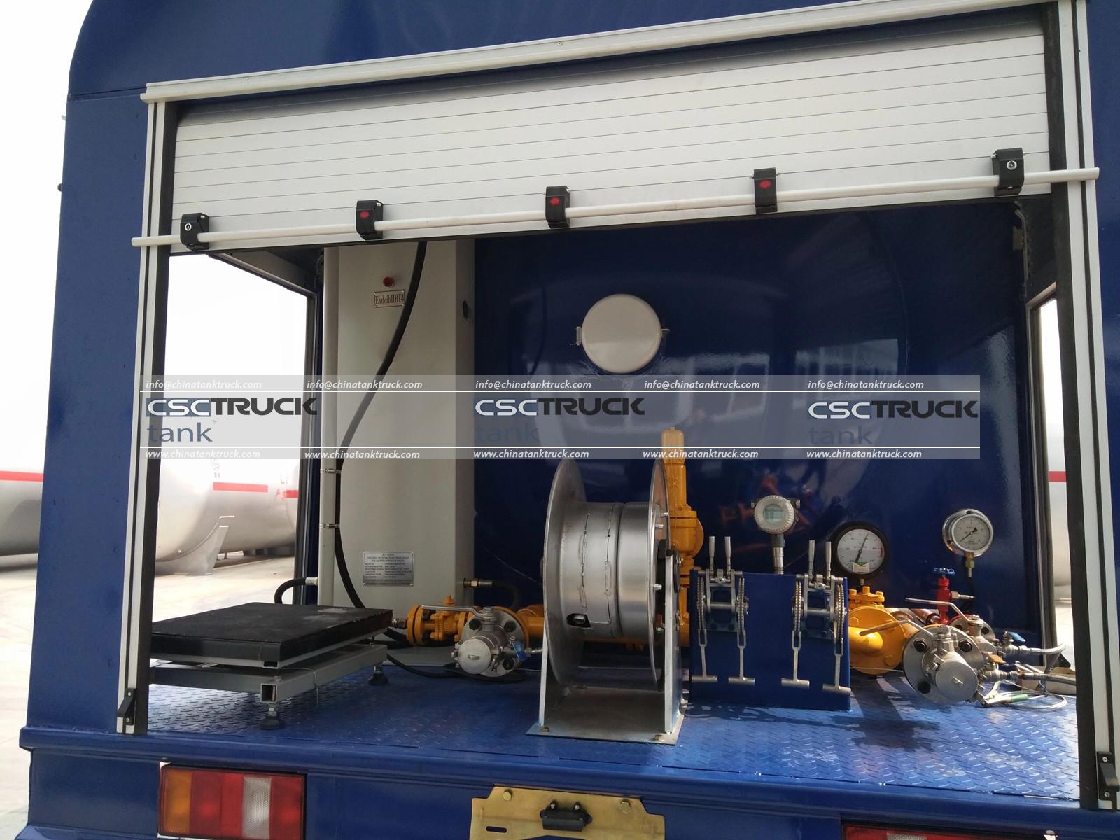 HOWO 5 Ton LPG Bobtail Truck Details HOWO 5 Ton LPG Bobtail Truck Details