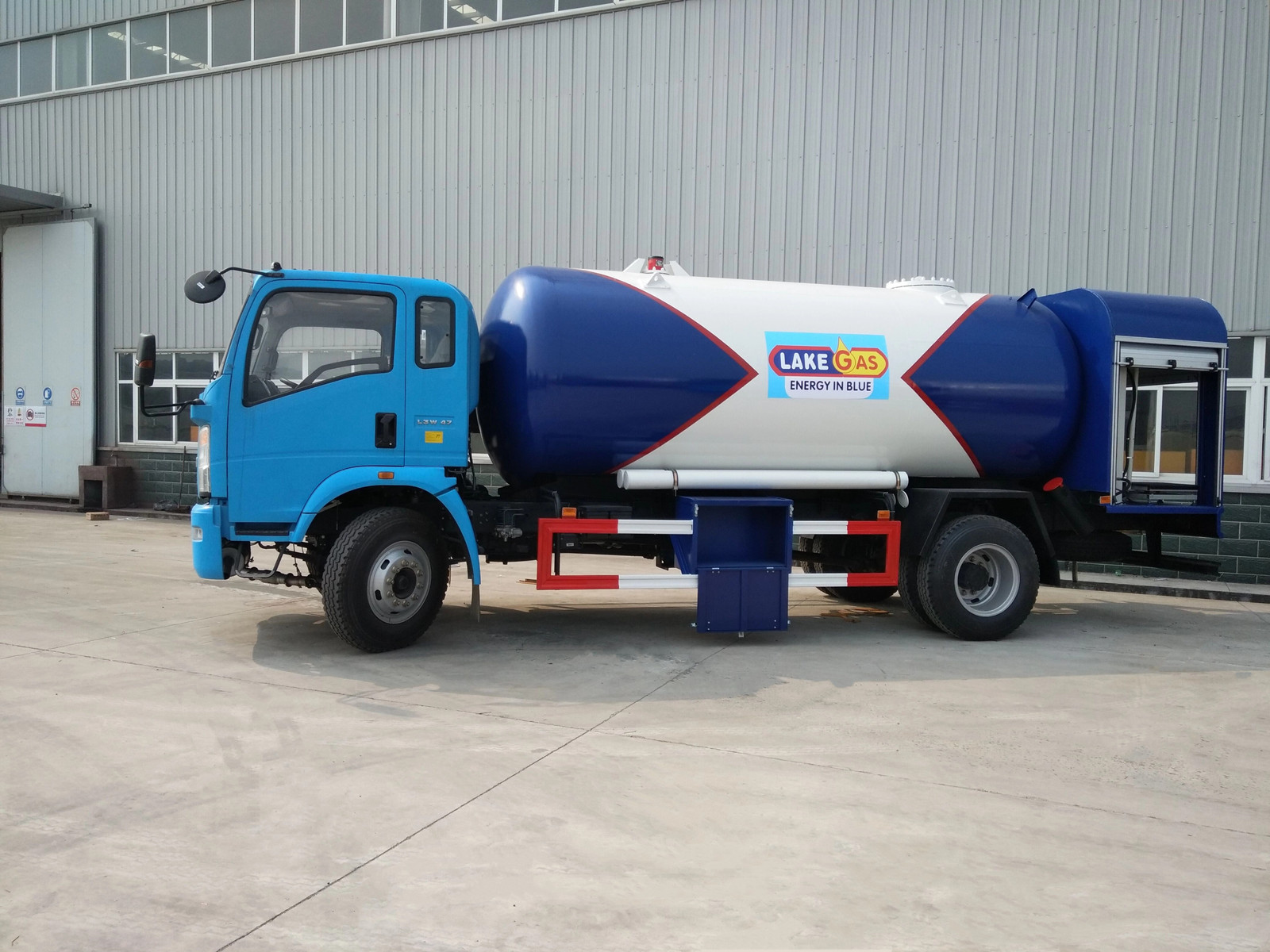 HOWO 5 Ton LPG Bobtail Truck