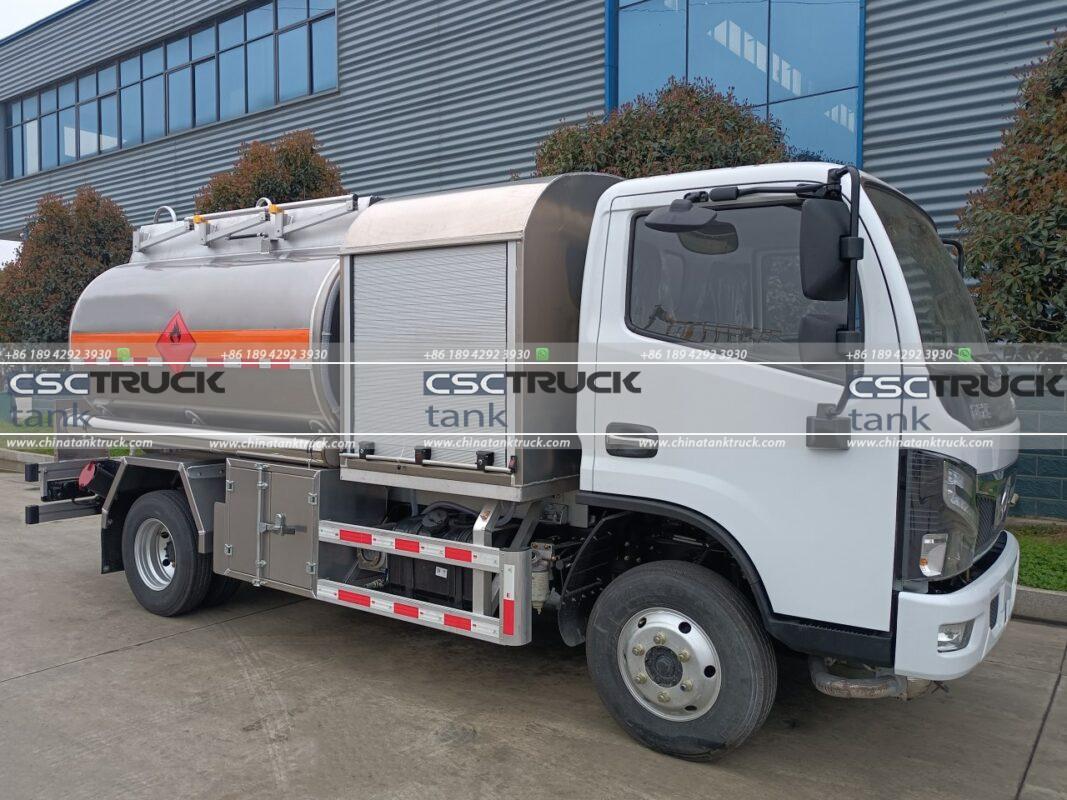 HOWO 5000 Liters Aircraft Refueling Truck