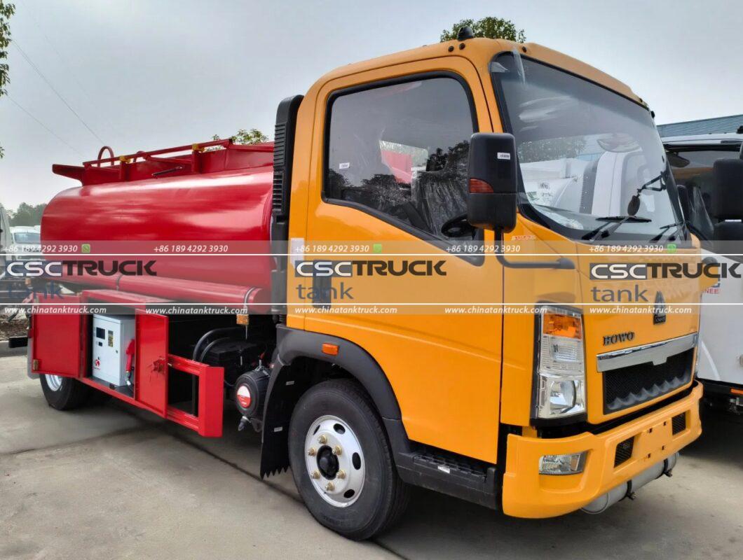 HOWO 5000 Liters Small Fuel Bowser