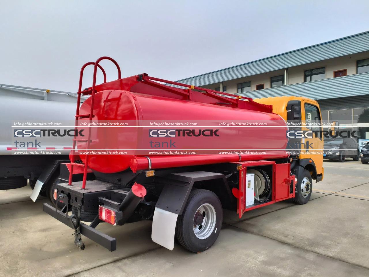 HOWO 5000 Liters Small Fuel Bowser (4) HOWO 5000 Liters Small Fuel Bowser (4)