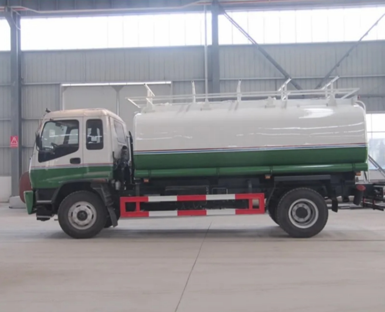 ISUZU FTR 10 CBM Diesel Fuel Bowser (3)
