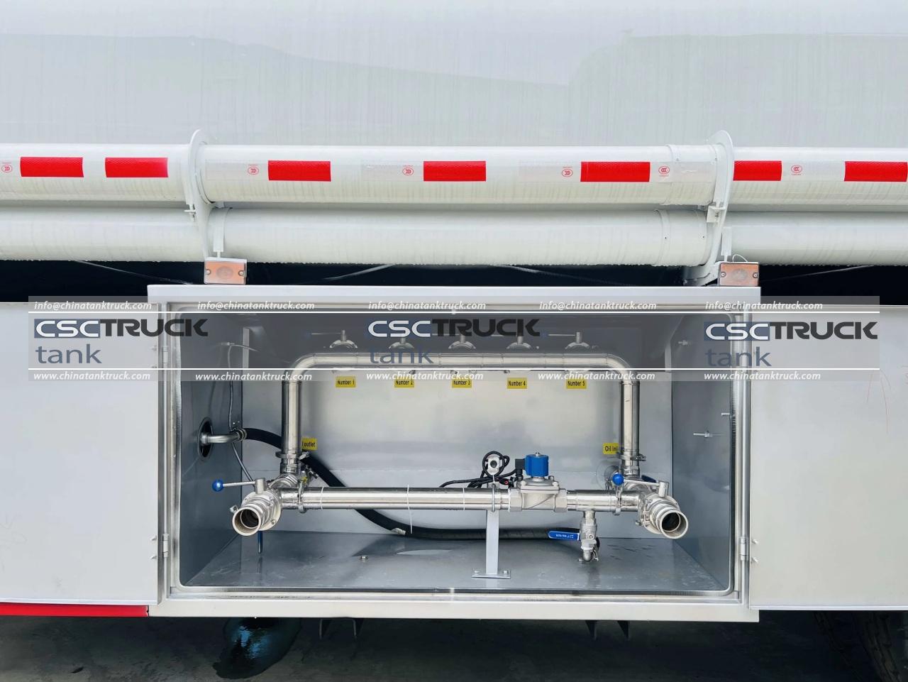 ISUZU FVZ 10000 Liters Milk Tank Truck (6) ISUZU FVZ 10000 Liters Milk Tank Truck (6)