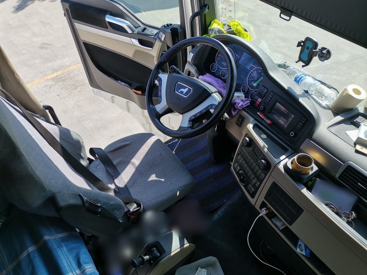 MAN TGX Fresh Milk Truck – A High-Performance, High-Efficiency Choice! (12)