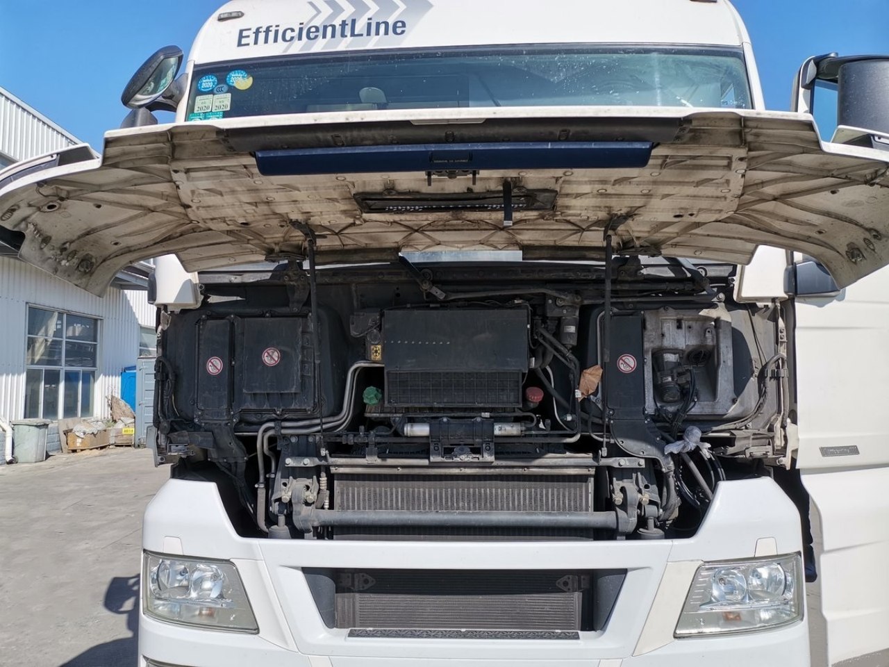 MAN TGX Fresh Milk Truck – A High-Performance, High-Efficiency Choice! (29)