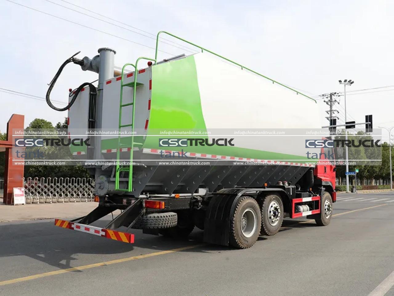 SHACMAN 30 CBM Feed Delivery Truck (5)