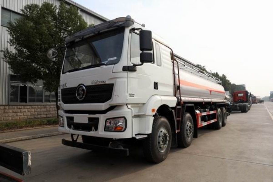 SHACMAN Delong M3000 8x4 Aluminum Fuel Tanker Truck, Luxuriously Equipped!
