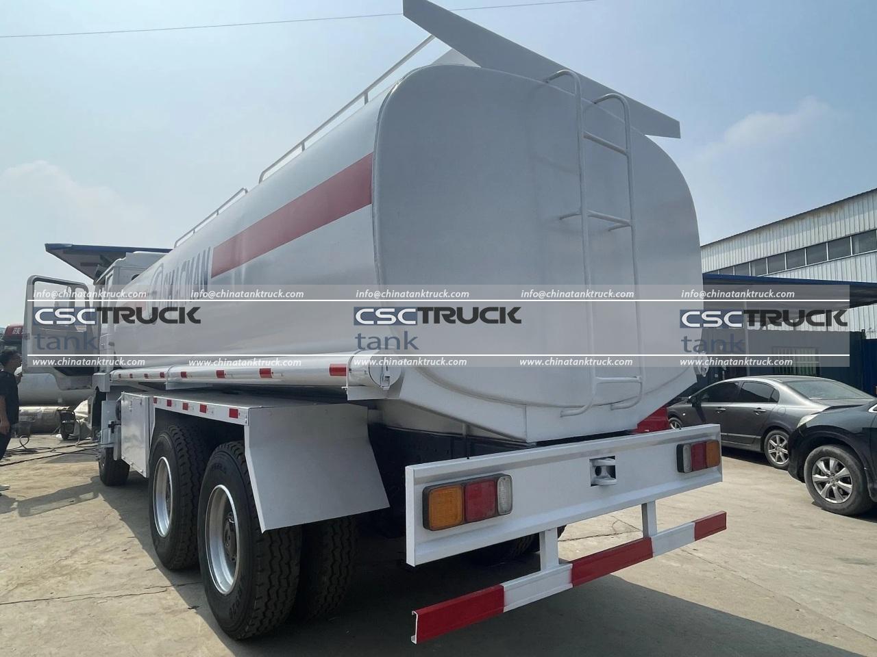SHACMAN F3000 20 CBM Fuel Delivery Truck (4) SHACMAN F3000 20 CBM Fuel Delivery Truck (4)